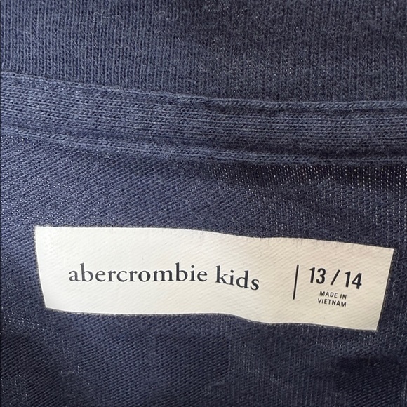 Abercrombie and Fitch Navy Blue NYC Kids Long Sleeve Shirt - Picture 7 of 7
